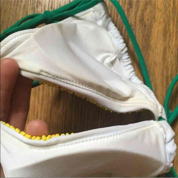 Victoria's Secret bikini top - Picture 4 of 4